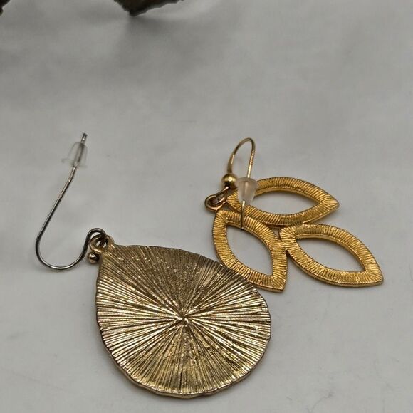 "5/$25" Mismatched Goldtone Faux Green Jade Dangle Earrings - Picture 3 of 6